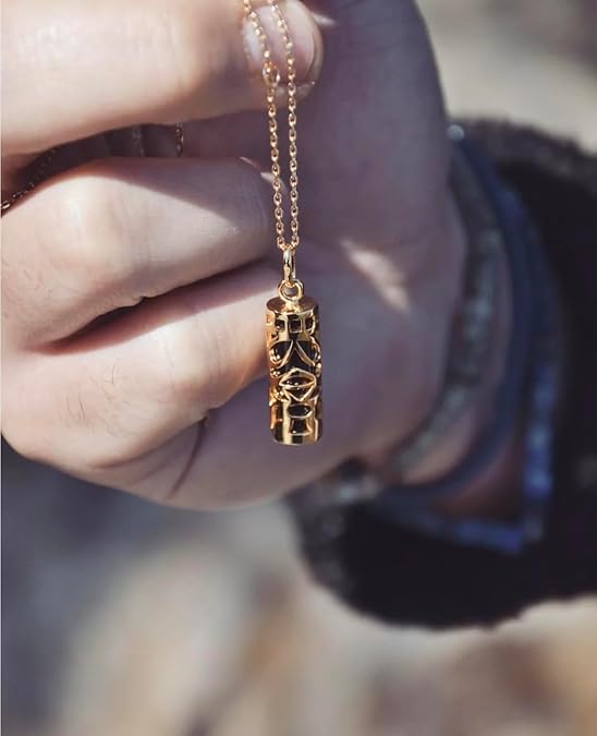 Pendentif TOANUI en plaqué or