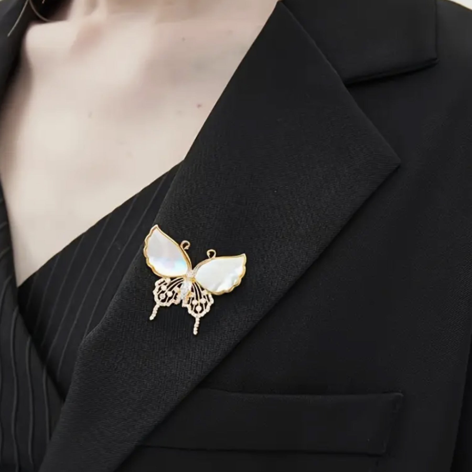 Broche GOLDEN BUTTERFLY GRACE