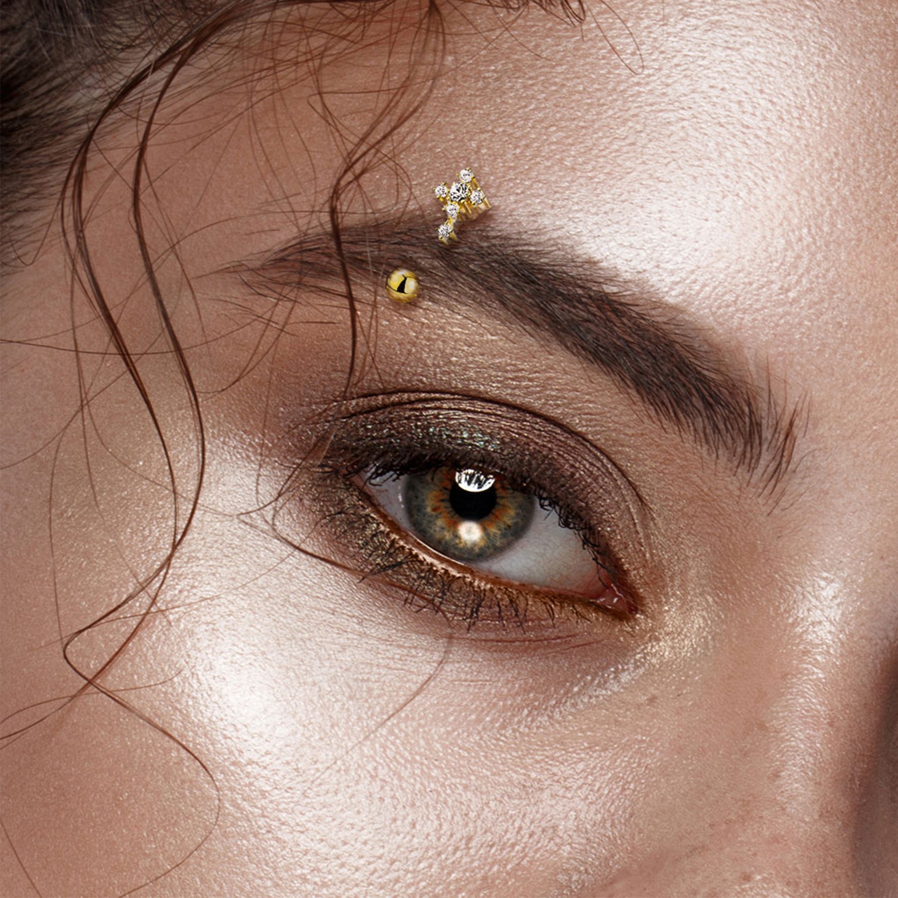Piercing Arcade / Nombril HALIMA en Acier et Zirconium