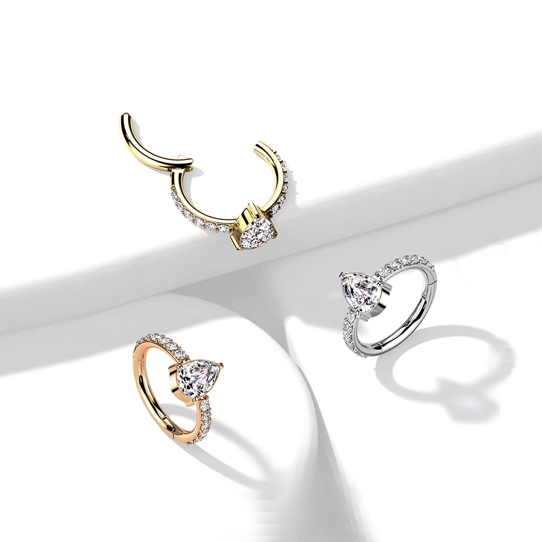 Piercing Oreille MANUELA en Titane et Oxyde de Zirconium