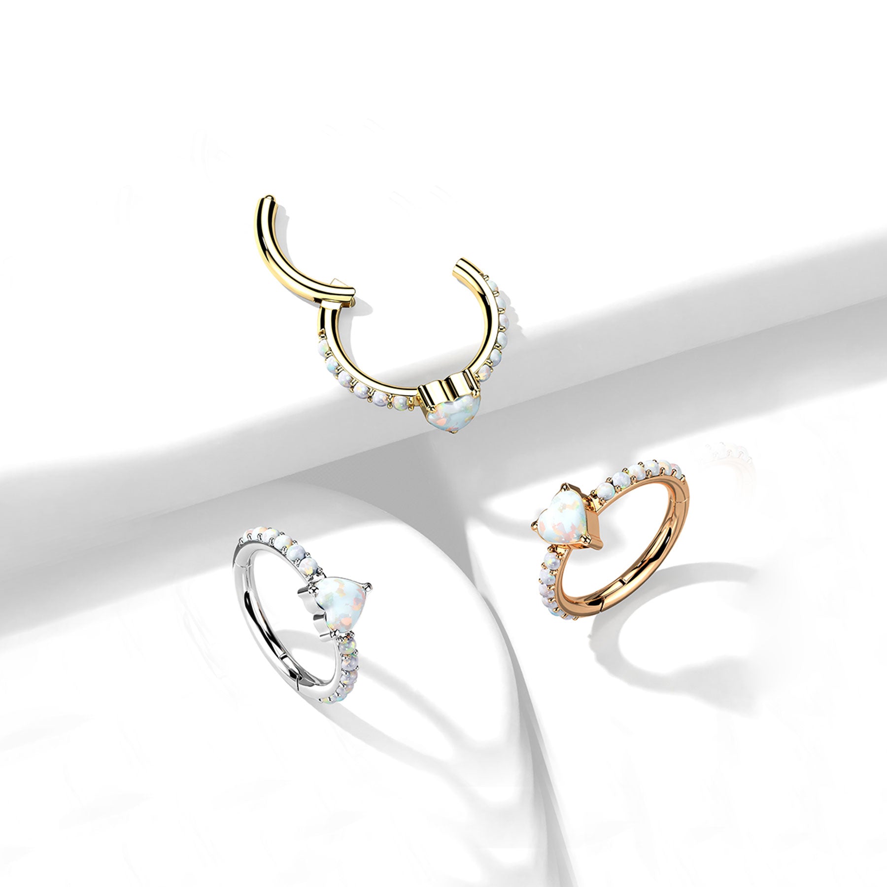Piercing Oreille WANDA en Titane et Opale